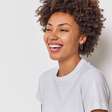 Sorriso sem manchas: o que fazer para evitar dentes amarelados