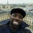 Astro de 'Lupin', Omar Sy se envolve em confusão em estação de Paris: "Muito agressivo"