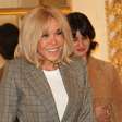 França condena 10 pessoas por assédio virtual sexista contra primeira-dama Brigitte Macron