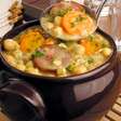 Sopa de grão-de-bico colorida para aquecer a alma