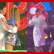 Ivete Sangalo surpreende e canta de roupão com Solange Almeida no São João de Caruaru