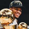 Giannis Antetokounmpo marca presença no Maracanãzinho em dia de Brasil x Itália no vôlei