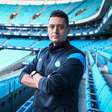 Grêmio anuncia Cyro Leães como novo técnico das Mosqueteiras