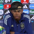 Ex-ídolo do Real Madrid critica Lamine Yamal por usar boné para trás em entrevista: "Não é Ibiza"