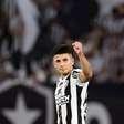 Ídolo do Botafogo, Thiago Almada pode estar de saída do Lyon