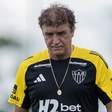 Cuca é sincero sobre futuro de Cuello no Atlético-MG