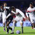 Enzo Díaz, do São Paulo, quebra câmera de cinegrafista em jogo contra o Vasco