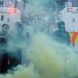 Violência se espalha na Irlanda do Norte em 5º dia de protestos anti-imigração