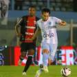 Paysandu marca no finzinho contra Botafogo-SP e vence a primeira na Série B