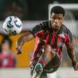 Veja o que o árbitro de Vitória X Cruzeiro relatou na súmula sobre expulsão após a lesão de Jamerson