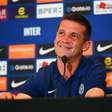 Inter de Milão apresenta novo técnico nos EUA antes de estreia pelo Mundial
