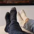 Estas são as razões pelas quais você deve tirar os sapatos assim que chegar em casa, de acordo com a ciência