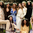 Giulia Be se veste de branco em brunch com madrinhas de casamento