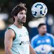 Cruzeiro renova contrato de Lucas Silva até o fim de 2027 e mantém dupla de volantes experiente