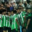 Coritiba sorri com venda de atacante 'badalado'
