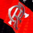 Flamengo assina com meia até 2028