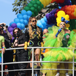 Parada do Orgulho LGBTQIA+ tem shows de Pedro Sampaio e Pepita; veja programação e saiba como chegar
