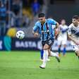 Grêmio avisa ao Peñarol que aceita liberar Arezo somente por uma venda