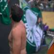 Abel Ferreira surpreende e dá presente para torcedor do Palmeiras durante jogo nos Estados Unidos