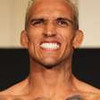 Leão embaçado! Charles do Bronx adota visual tradicional e viaja aos EUA para disputa de cinturão no UFC 317