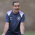 A declaração de Renato Paiva direcionada a Luis Enrique após vitória do Botafogo contra o PSG