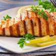 7 receitas saudáveis e práticas com salmão