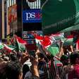 Torcida do Fluminense invade Times Square antes da partida contra o Ulsan