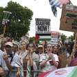 Manifestantes se reúnem em Londres contra o envio de armas para Israel