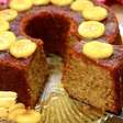 Bolo de banana diferente de todos que você já comeu e você só vai querer esse