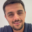 Felipe Simas expõe vícios da sua vida pessoal