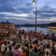 França: Polícia prende 12 suspeitos após 145 pessoas terem sido picadas com seringas na Festa da Música