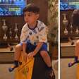 Filho de Marília Mendonça emociona ao tocar música da mãe; assista
