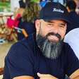 Cantor de forró morre aos 42 anos após passar mal em show na Bahia