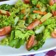 Temperar a salada antes ou depois de servir? Por que essa escolha é importante para a saúde?