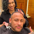 Neymar manda buscar trancista de jatinho para mudar o visual dele e de Bruna Biancardi