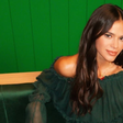 Bruna Marquezine usa look boho chic com sandália de R$ 10 mil