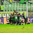 América-MG vence CRB, sobe na tabela da Série B e se afasta da zona da degola