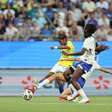 Seleção Brasileira feminina abre vantagem, mas toma virada da França em amistoso