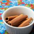É falso que suplemento à base de canela seja capaz de curar diabetes tipo 2 em 25 dias