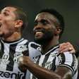 Atacante chega ao Athletico-PR para assinar contrato: "Habituado a"