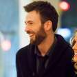 Antes de Amores Materialistas, Chris Evans participou de outra comédia romântica, mas em função bem distante da esperada