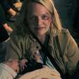 Elisabeth Moss relembra momento mais desafiador da temporada final de The Handmaid's Tale: "Passamos três dias em um trem tentando descobrir como fazer isso"
