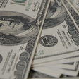 Dólar cai ao menor valor em mais de um ano a R$5,4047