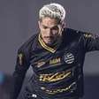 Ex-Coritiba deixa lanterna da Série B e vive drama na carreira