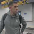 Novo zagueiro do Athletico desembarca em Curitiba: "Sei onde estou"