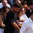 Funeral de Diogo Jota e irmão reúne centenas de pessoas em Portugal