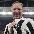Eric Faria contesta decisão de John Textor, dono do Botafogo