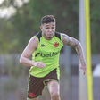 Veja quando Adson vai voltar a jogar pelo Vasco