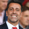 Brasileiro é anunciado em clube da Premier League