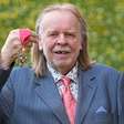 Rick Wakeman adia turnê nos EUA para realizar cirurgia